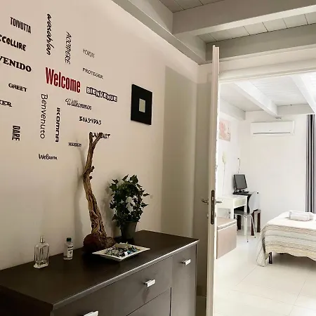 Guest house Saturno House Center